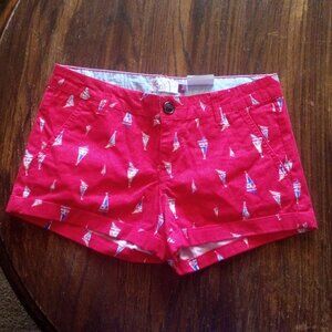Boat pattern shorts